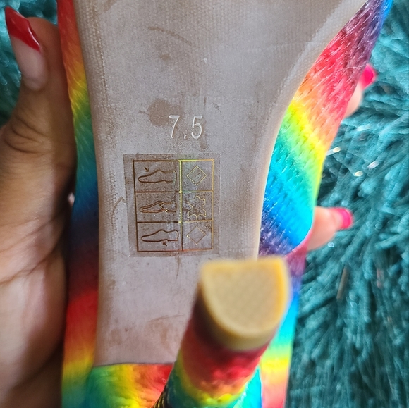 Jeffrey Campbell rainbow size 7 1/2 🌈 4 1/2  heels. - Picture 6 of 9